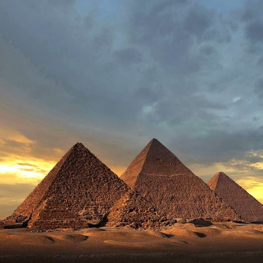 piramidy w egipcie